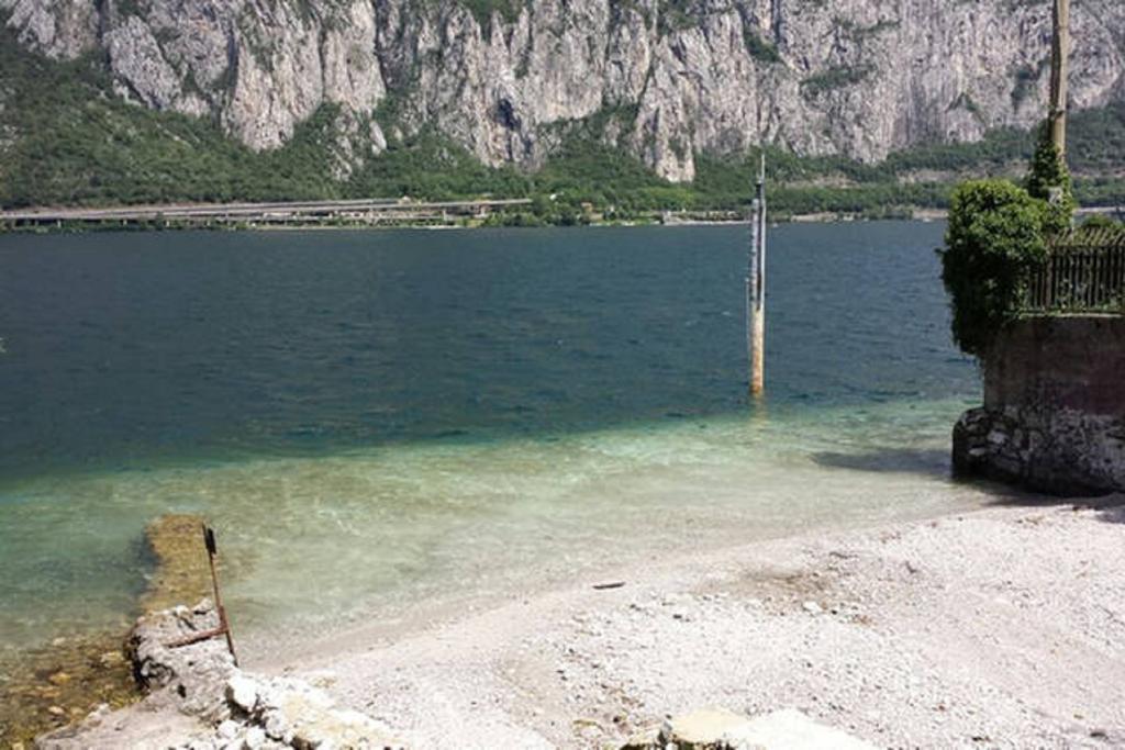 L For Lake مانديلو ديل لاريو الغرفة الصورة